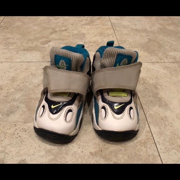 Nike Speed Turf size 5.5C - Picture 2 of 7